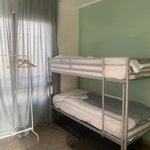 Mrhostel Milan